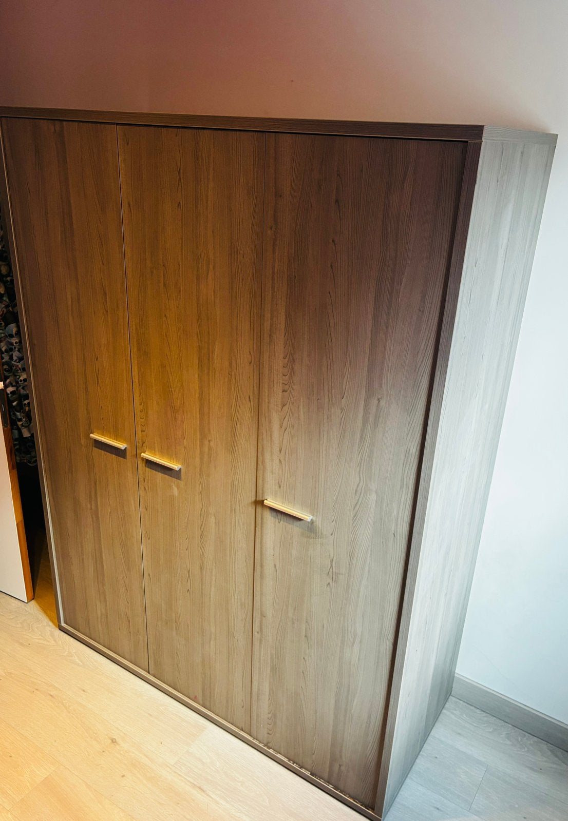 Armoire en bois à 3 portes — bel aspect bois, Maison & Meubles, Enlèvement, Comme neuf