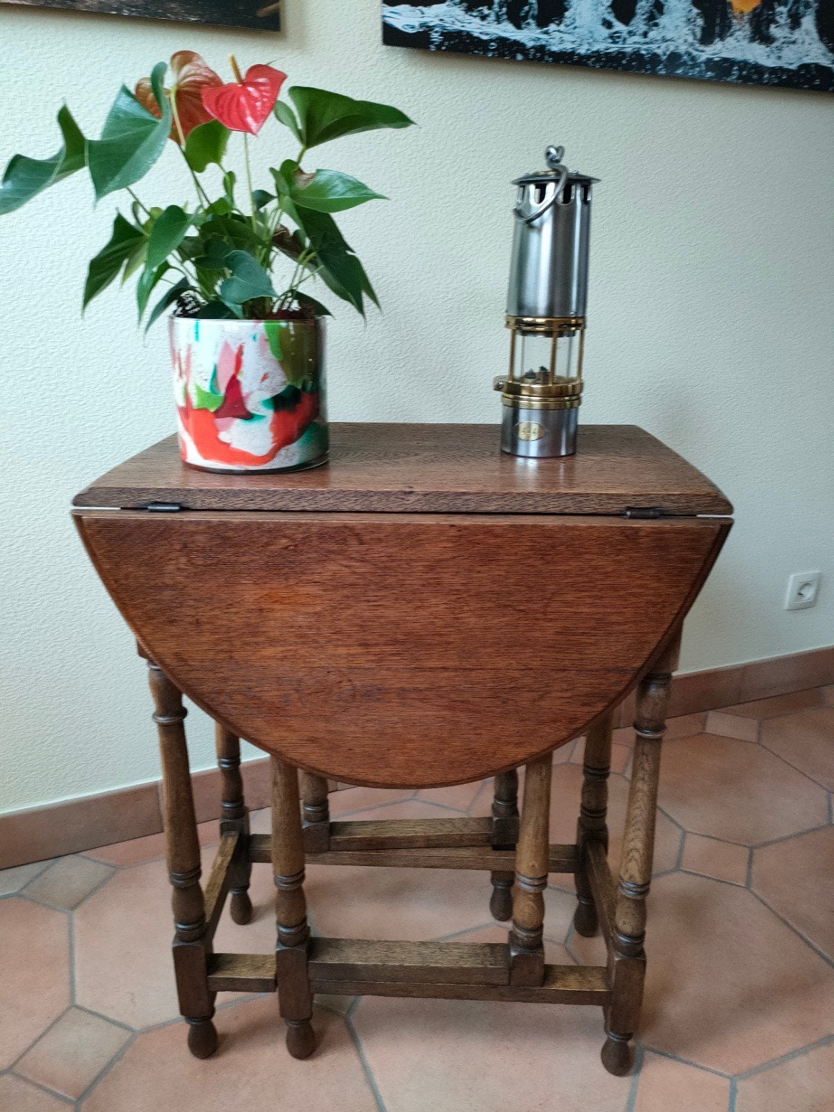 Antiek klaptafeltje, Ophalen