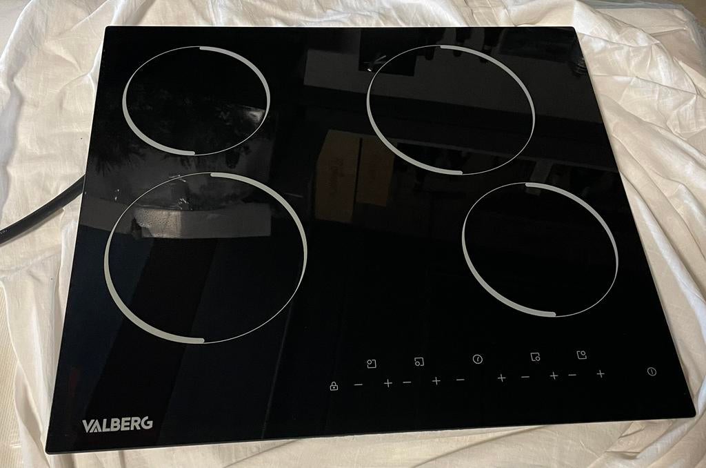 Taque vitrocéramique, Electroménager, Neuf, 4 zones de cuisson, Céramique, Enlèvement