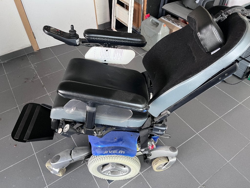 Quickie Jive M rolstoel, Diversen, Rolstoelen, Ophalen, Zo goed als nieuw, Elektrische rolstoel