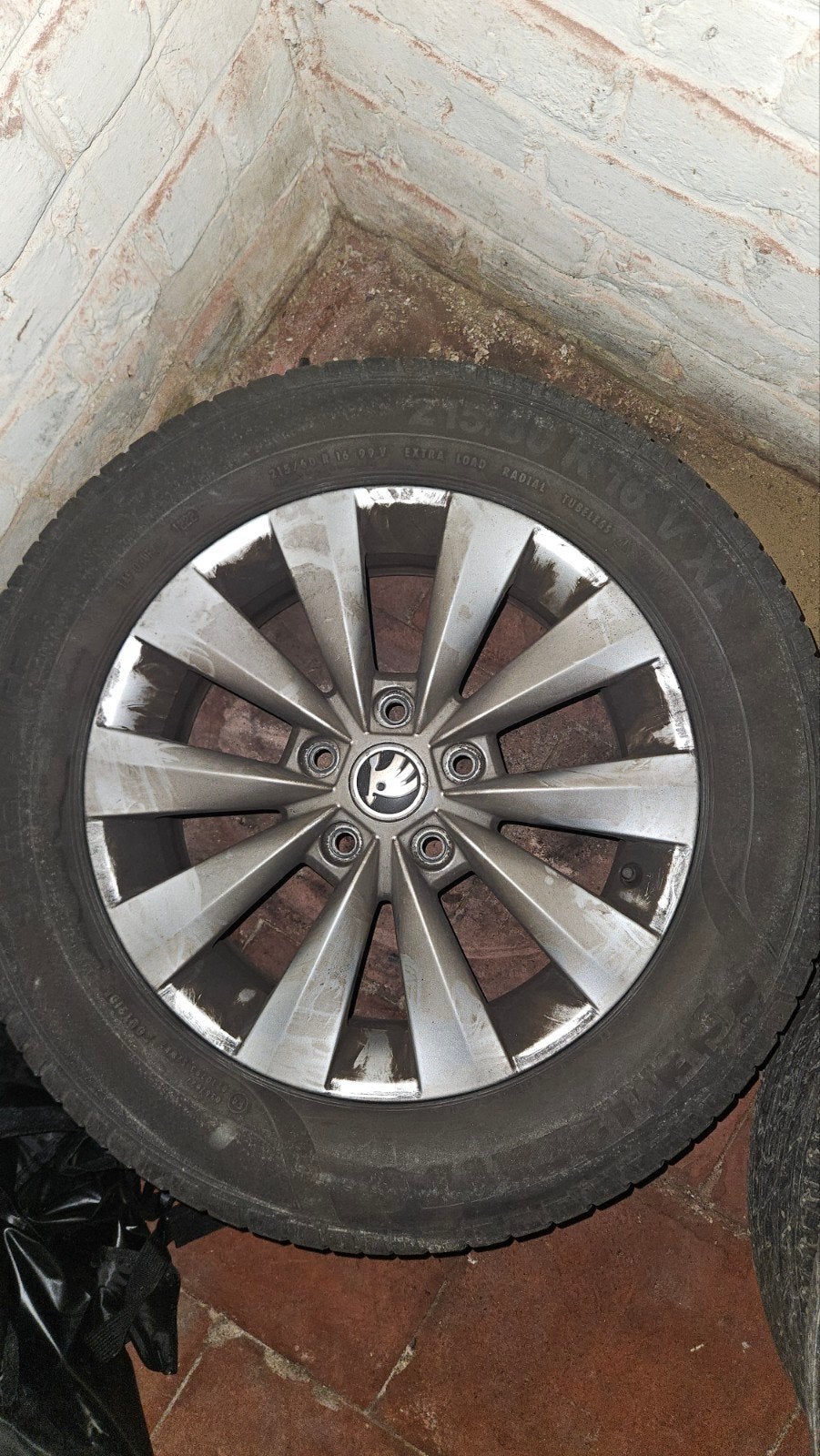 Skoda 4 Jante en alliage CASTOR 16" au design argenté, Autos : Pièces & Accessoires, Pneus & Jantes, Enlèvement, Jante(s)