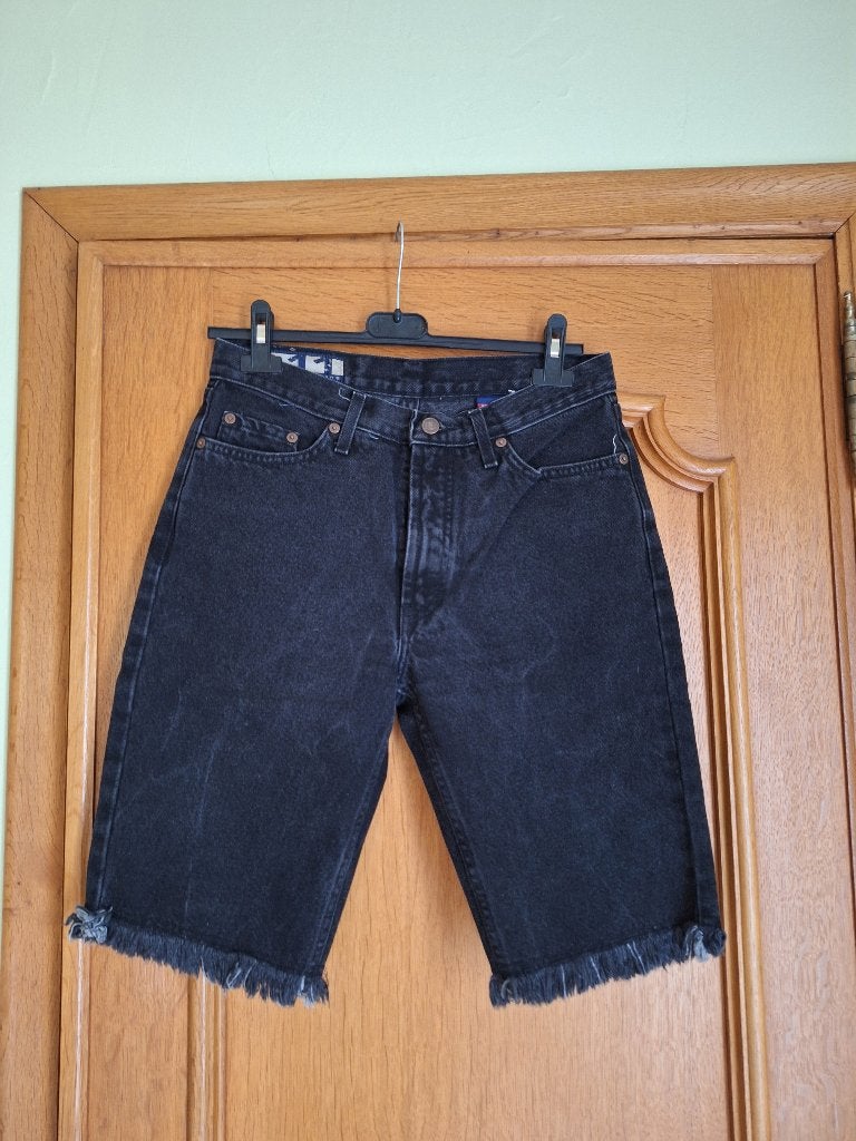 Bermuda jeans noir - taille 38 (31/30), Jinglers, Comme neuf, Enlèvement, W30 - W32 (confection 38/40)