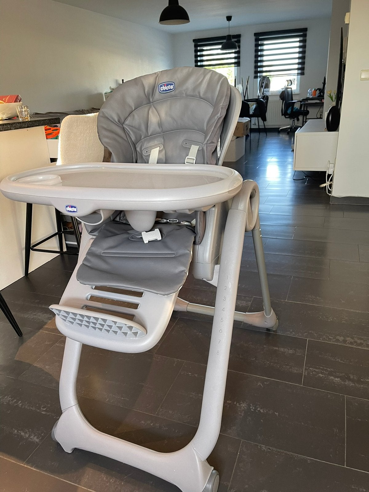 Eetstoel Chicco, Kinderen en Baby's, Kinderstoelen, Ophalen, Zo goed als nieuw