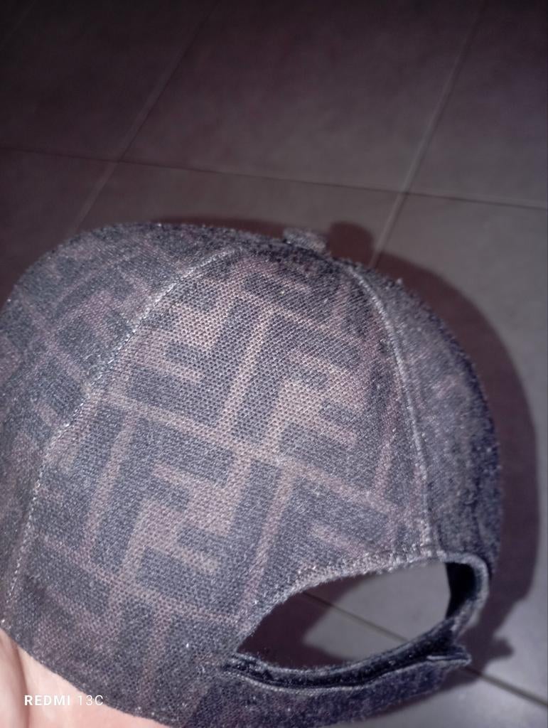 Pet van FENDI, Kleding | Dames, Hoeden en Petten, Ophalen of Verzenden, Pet