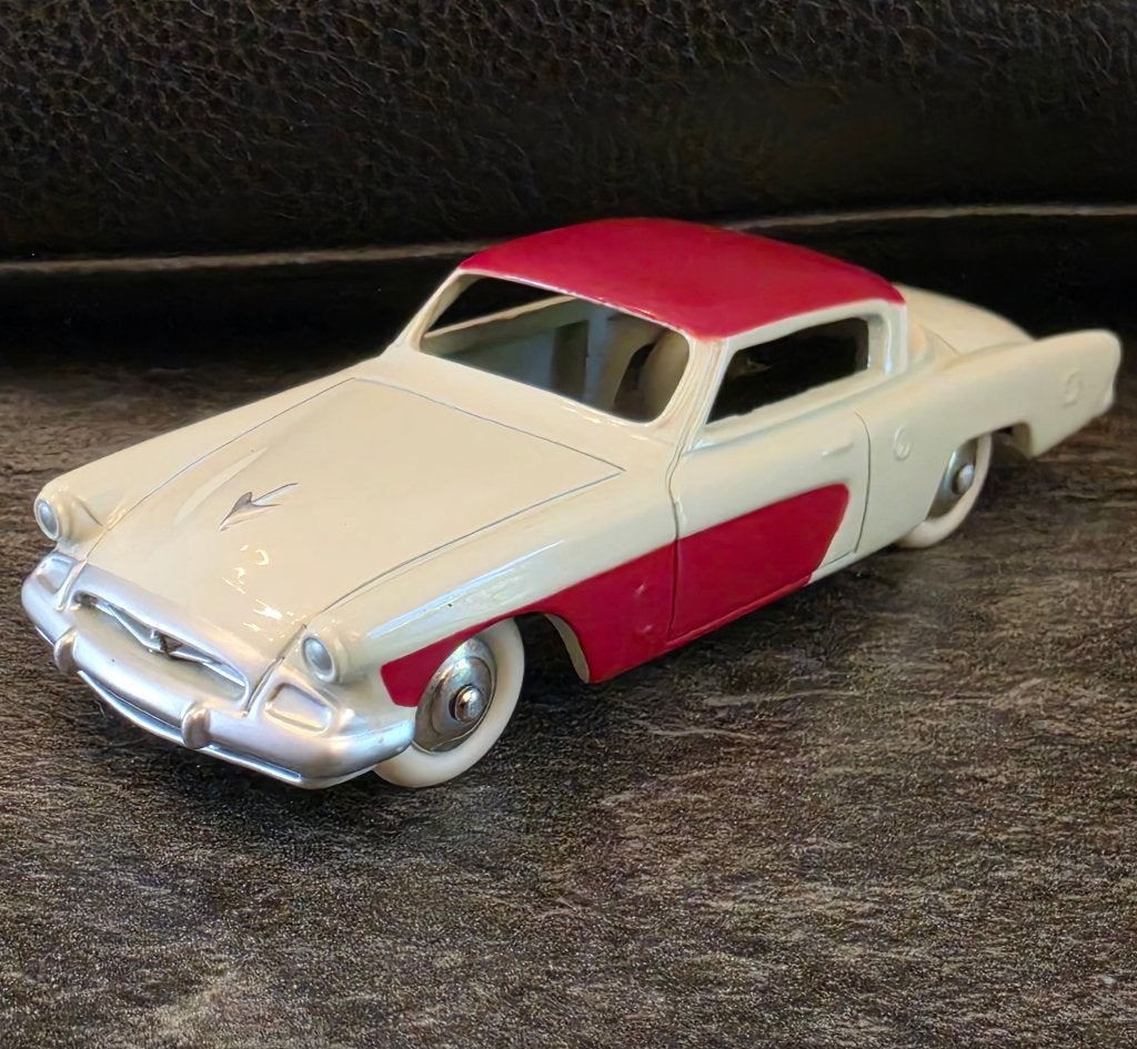 Dinky Toys Atlas Editions STUDEBAKER COMMANDER 24Y, Ophalen of Verzenden, Zo goed als nieuw, Auto, Dinky Toys