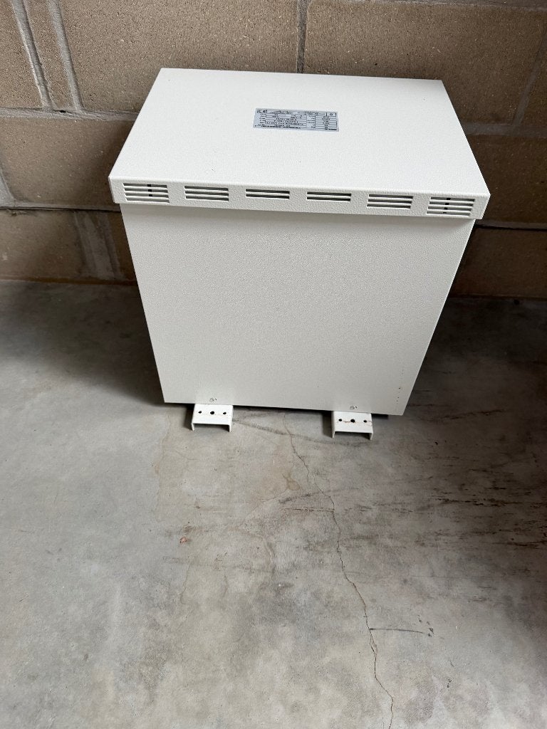 Transformator 230V IN naar 400V UIT 13 kW (Omkeerbaar), Ophalen, Nieuw
