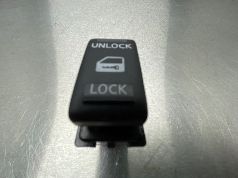 SCHAKELAAR Nissan Navara (D40) (01-2005/07-2010), Gebruikt, Nissan