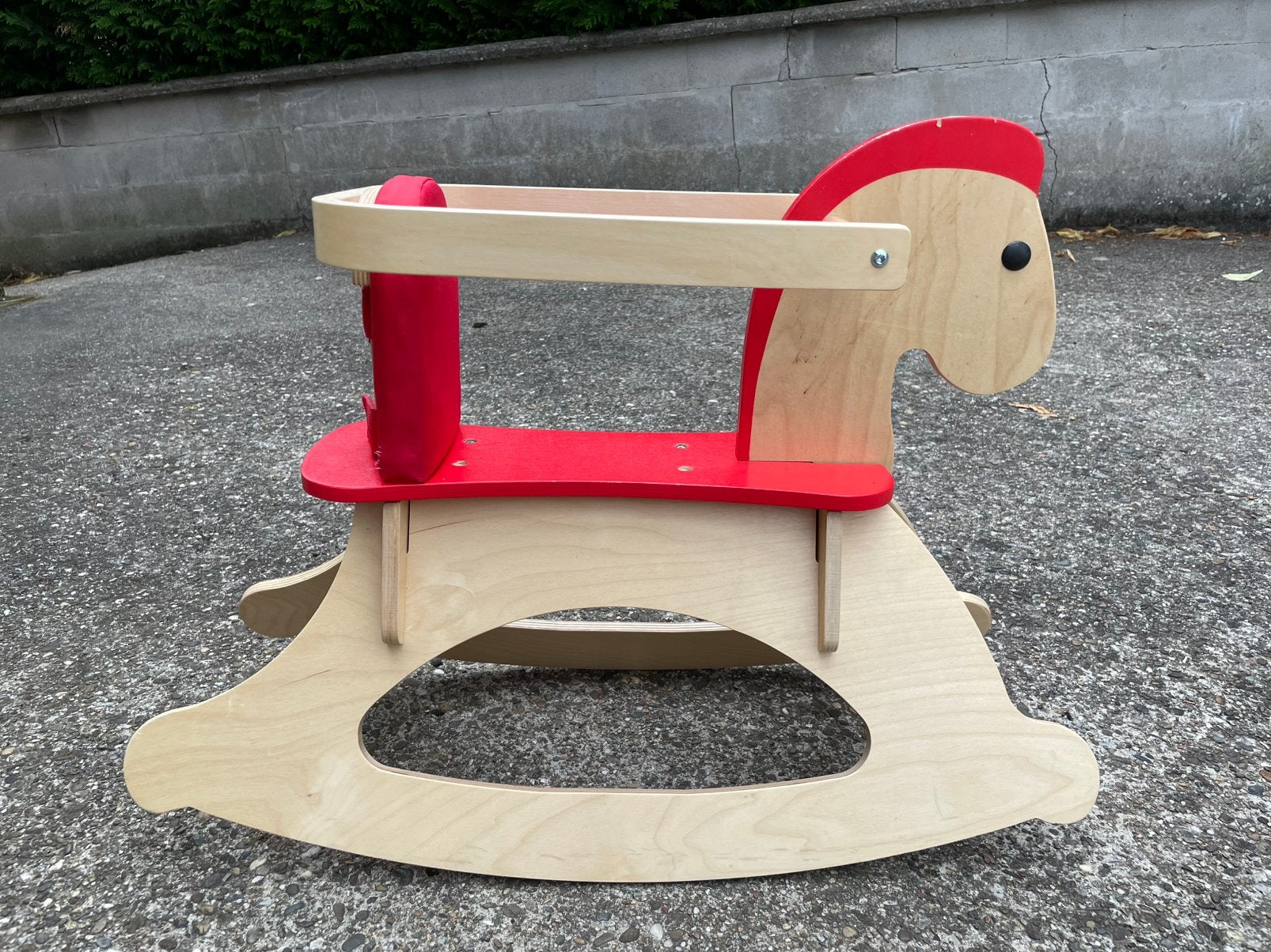 Cheval à bascule en bois, Ophalen, Gebruikt