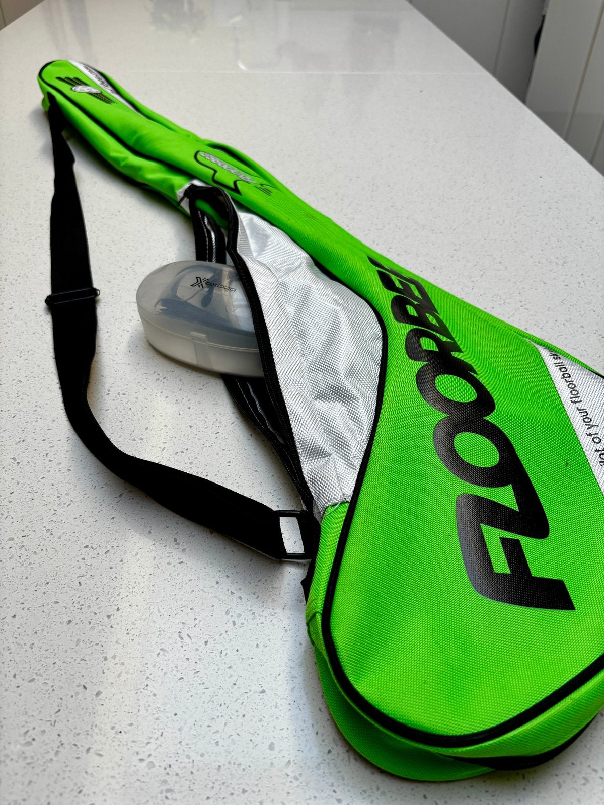 Floorball set voor junior speler, Contacts & Messages, Appels Sport, Hobby & Loisirs