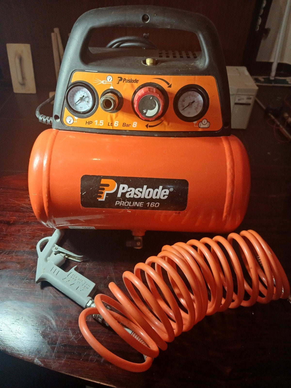 Paslode Proline 160-compressor, Doe-het-zelf en Bouw, Minder dan 25 liter, Ophalen, Zo goed als nieuw, 6 tot 10 bar