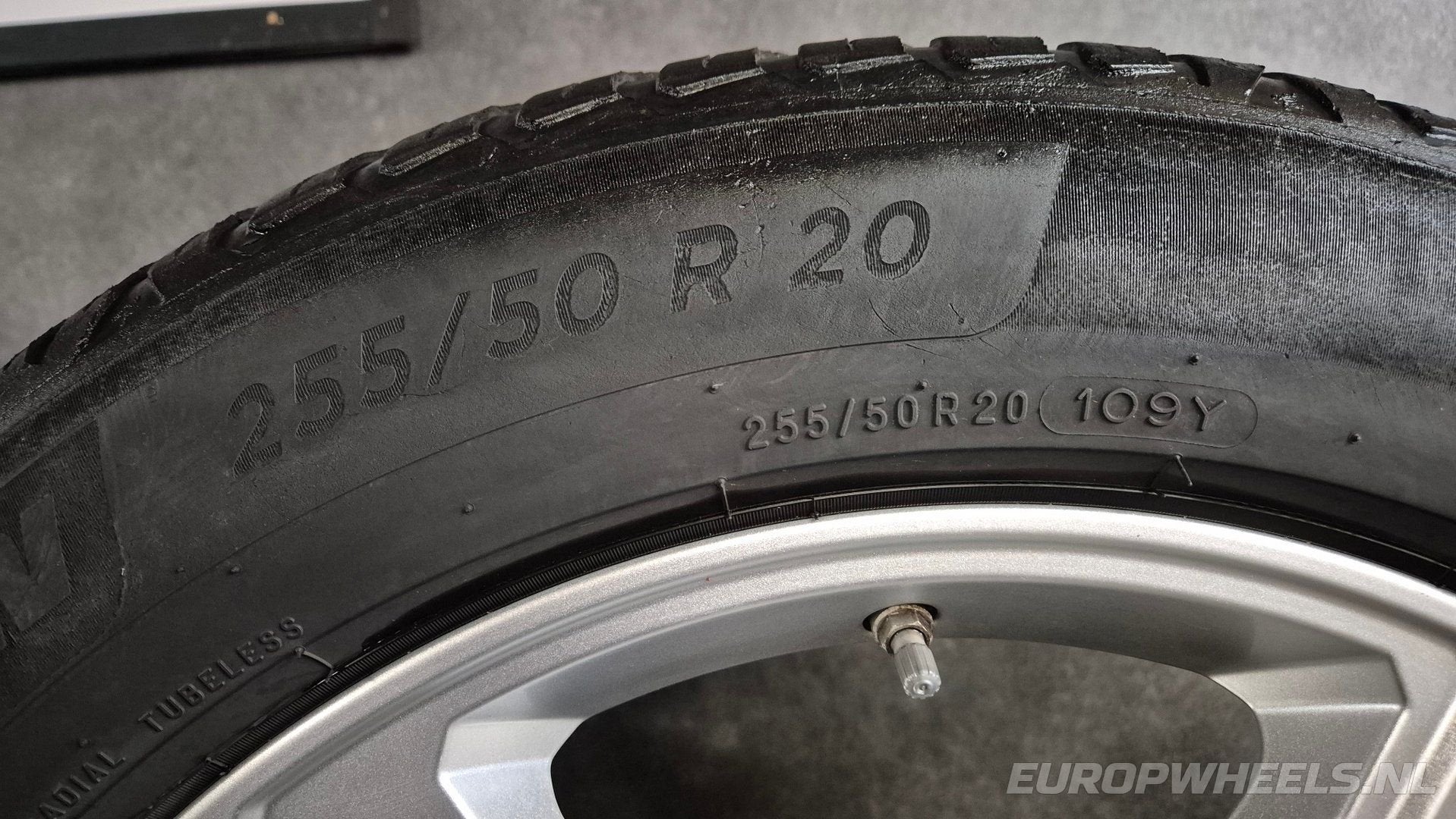 Jantes Audi e-tron GEN Q8 e-tron GEG 20 pouces toutes saison, Pneus et Jantes, Pneus hiver, 255 mm, Véhicule de tourisme