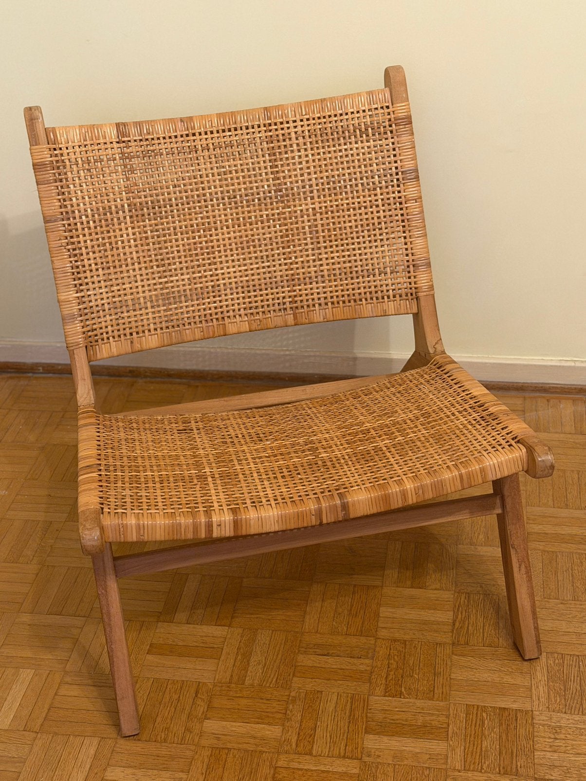 Mooie lage loungestoel van Maisons du Monde, Ophalen, Gebruikt, Hout, Eén