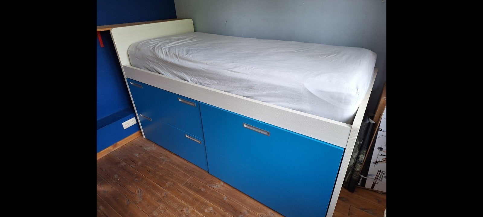 Half hoogslaper bed Nardi uitschuifbaar bureau topmerk!, Huis en Inrichting, Slaapkamer | Bedden, Ophalen, 90 cm, Eenpersoons