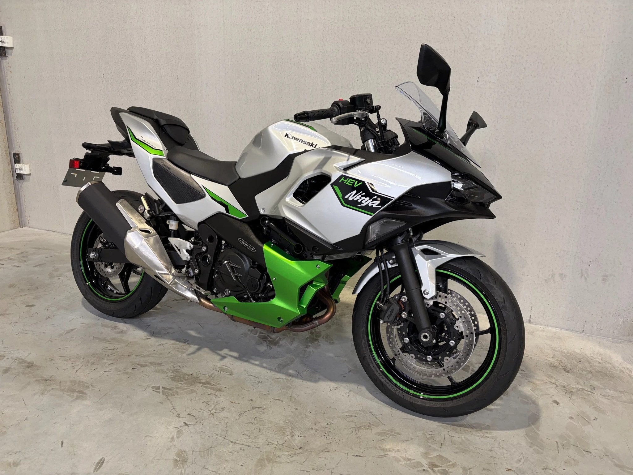 Kawasaki Ninja 7 Hybride (btw moto) (bj 2024), Meer dan 35 kW, Overig, Automaat, 500 cc