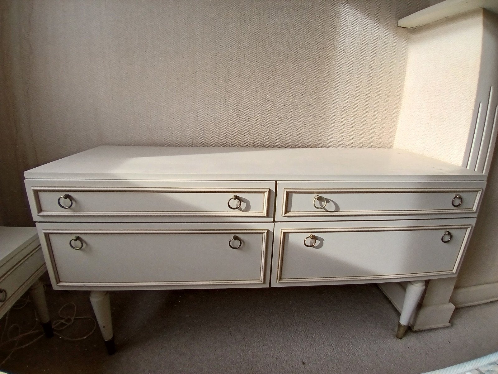 witte slaapkamer kast en side kast, Ophalen