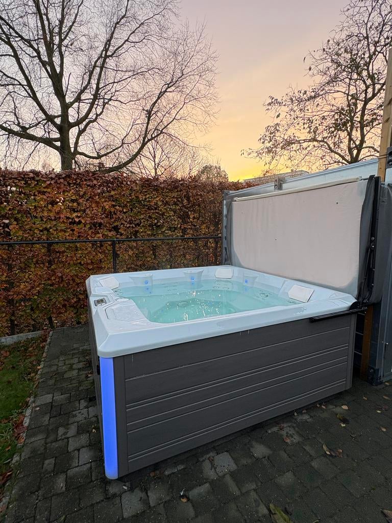 Jacuzzi Hotspring Limelight Flair Freshwater Salt 6 personen, Ophalen, Zo goed als nieuw