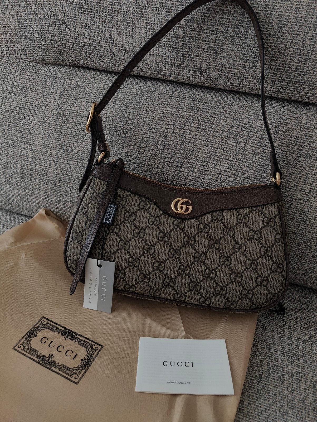 Sac à main ( Gucci ) neuf avec sac à poussière d'origine, Enlèvement, Neuf, Brun, Sac à main