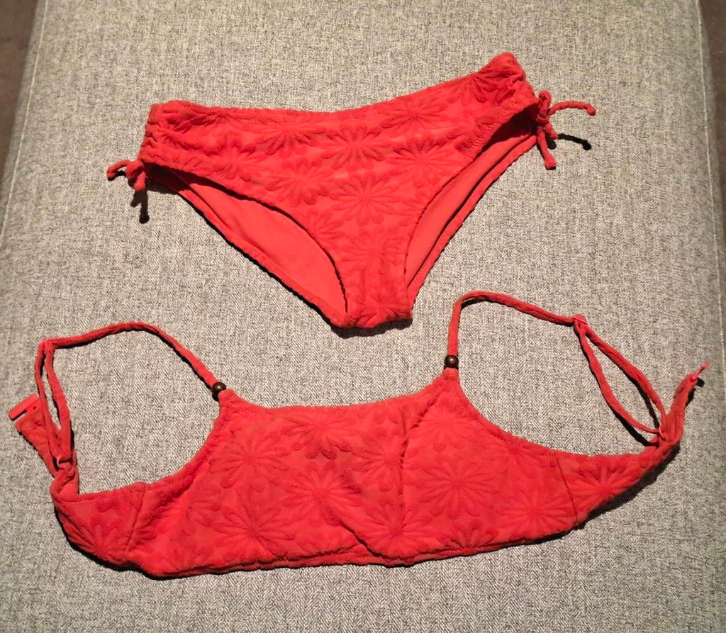 Bikini maat 158-164 van shiwi, Enfants & Bébés, Maillots de bain pour enfants, Enlèvement, Utilisé, Taille 158, Ensemble de bikini