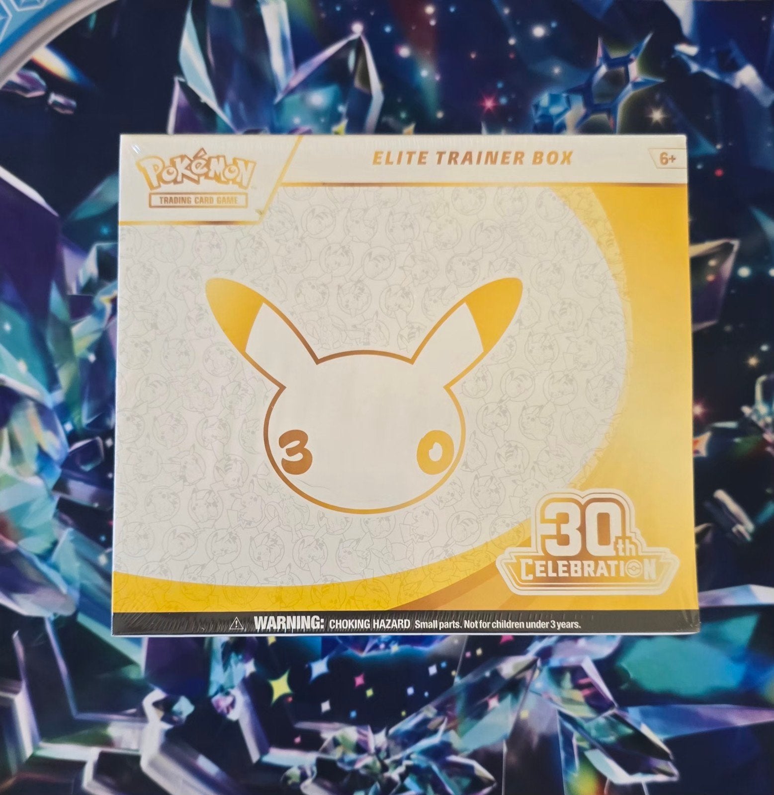 30th Celebration Elite Trainer Box, Hobby en Vrije tijd, Ophalen, Nieuw, Meerdere kaarten