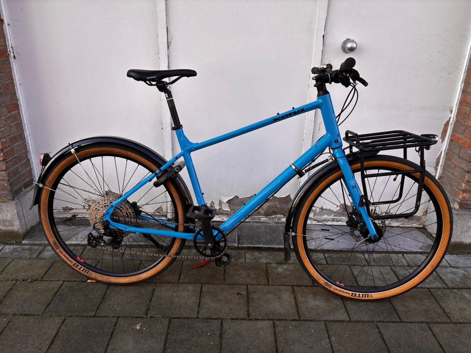 Kona Dew Deluxe (Maat L) – Deore 1x11 – Naafdynamo, Fietsen en Brommers, Ophalen, Zo goed als nieuw