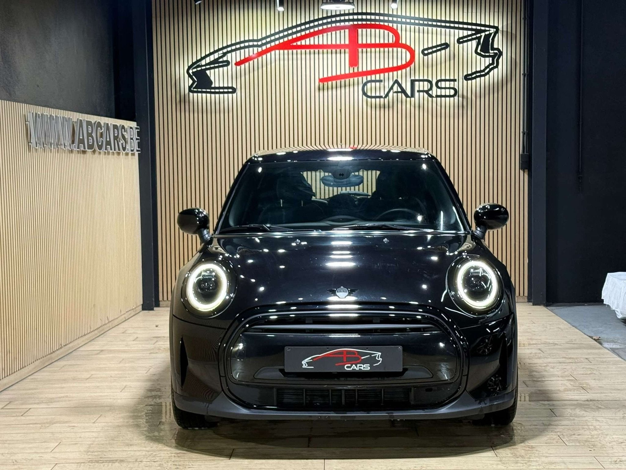 MINI One 1.5 SPORT * GARANTIE 12 MOIS * 1ER PROPRIETAIRE *, Auto's, 75 kW, Zwart, 5 deurs, 3 cilinders