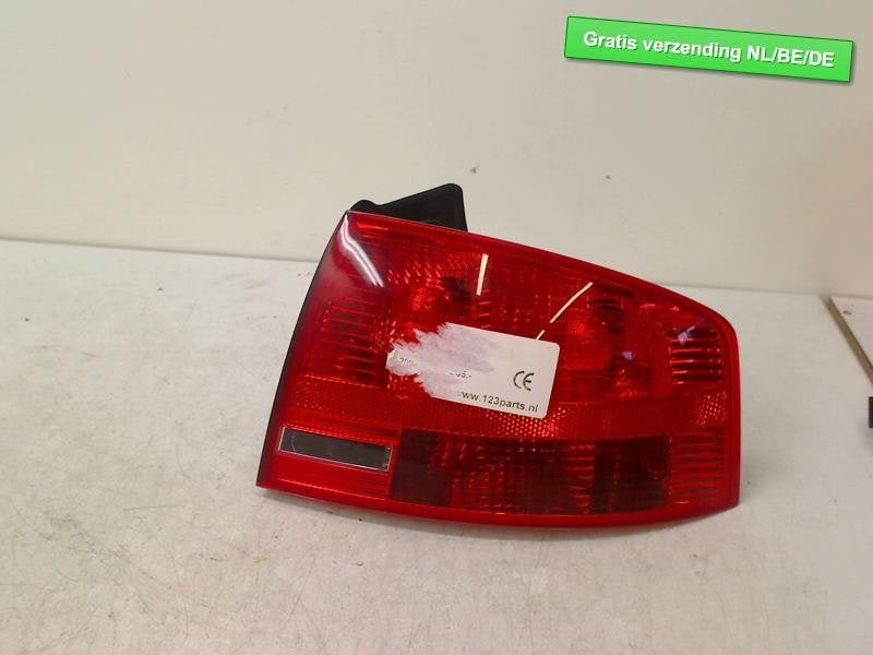 FEU ARRIÈRE DROIT Audi A4 (B7) (8e5945096), Audi, Utilisé, Rixbecker Straße 75
59552  Lippstadt, DE, Info@forvia.com