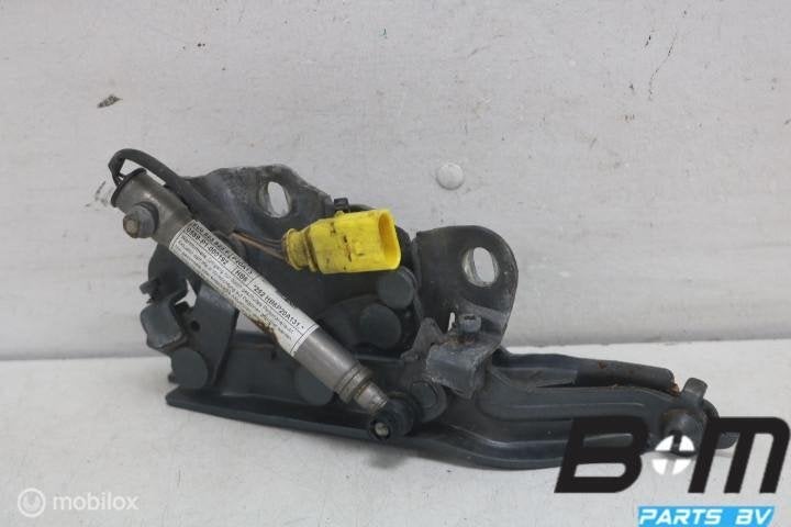 Motorkapscharnier voetgangersbesch. L Audi A3 8V 8V0823823F, Auto-onderdelen, Gebruikt