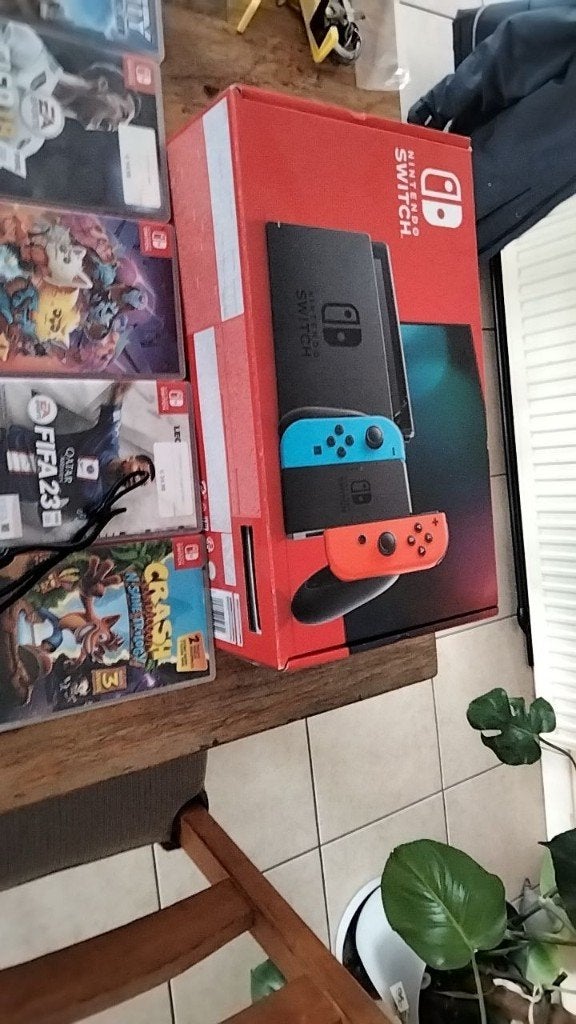 Nintendo switch met spelletjes en vele toebehoren te koop, Comme neuf, Enlèvement, Switch Original, Avec jeux