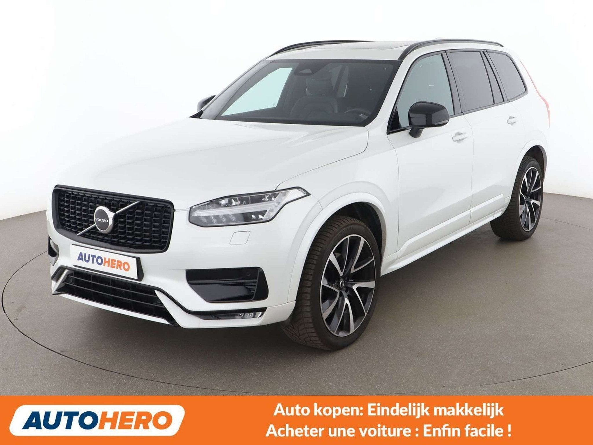 Volvo XC90 2.0 B5 Mild-Hybrid Plus Dark AWD (bj 2023), Auto's, Volvo, Gebruikt, 1969 cc, Leder, Diesel