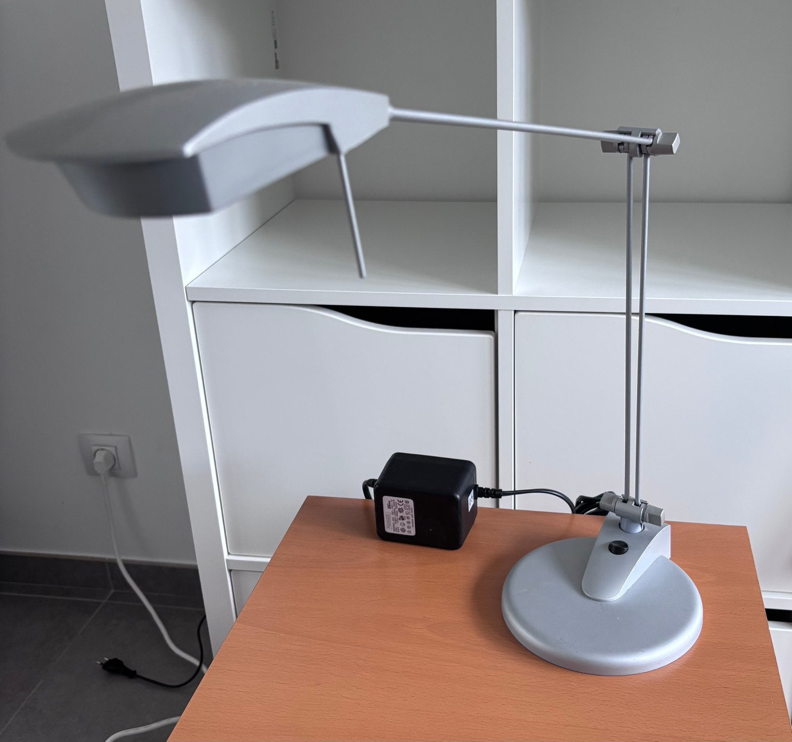 Lampe de bureau articulee/lampe d’architecte-marque Lumidee, Métal, Comme neuf, Enlèvement, Gris