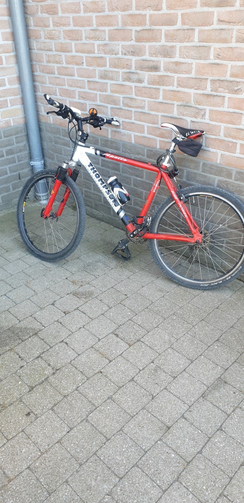 mountenbike thompson, Ophalen