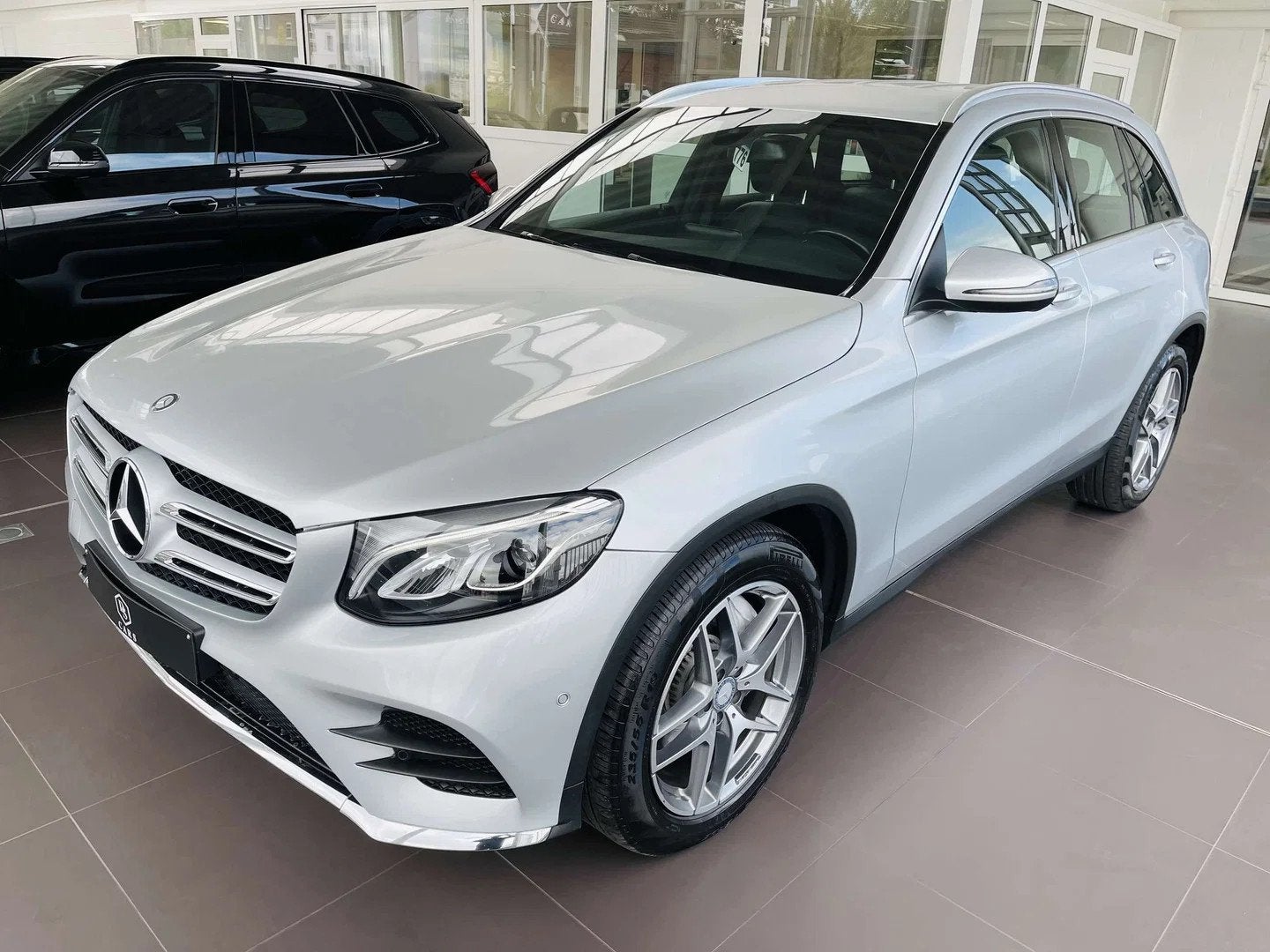 Mercedes-Benz GLC GLC 220 d 4-Matic * GARANTIE + PACK AMG +, Autos, Argent ou Gris, Achat, Euro 6, Entreprise