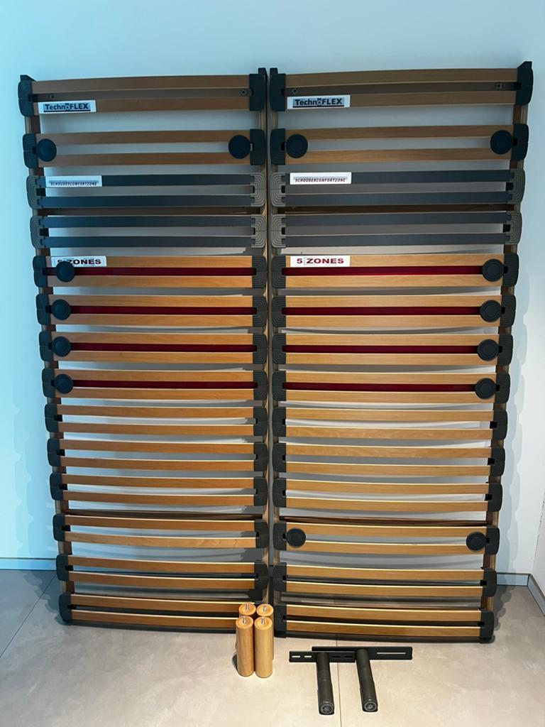 Lattenbodems 2 stuks 80x200 cm, Ophalen, Zo goed als nieuw, Matras