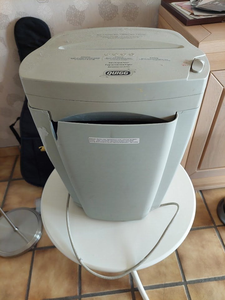 Papierversnipperaar, Diversen, Bureau-accessoires, Ophalen