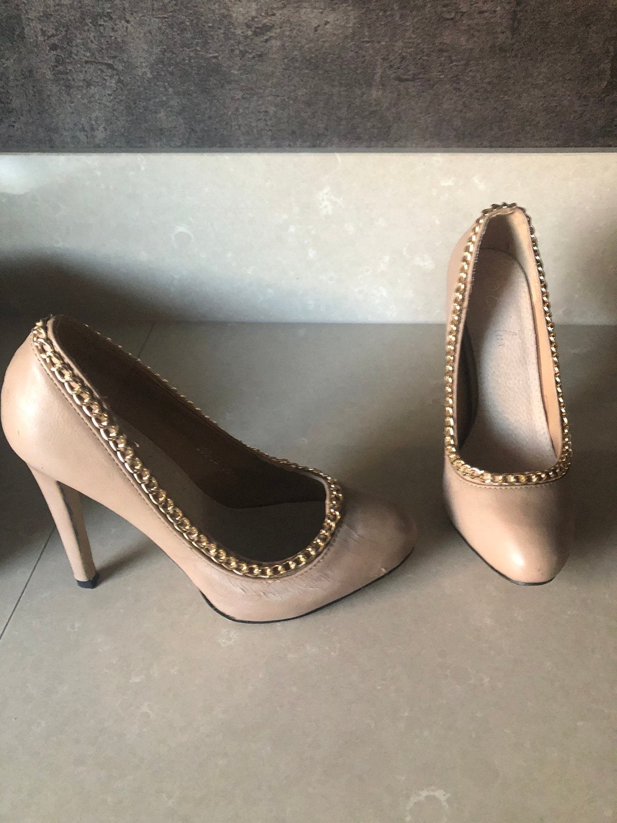 Damesschoenen met hoge hakken maat 38, Vêtements | Femmes, Chaussures, Enlèvement, Porté, Chaussures à haut talons