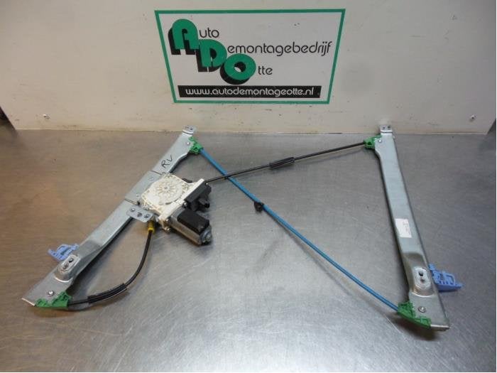 Mécanique vitre 2portes avant droite d'un Citroen C2 (C2 03, Autos : Pièces & Accessoires, -, 3 mois de garantie, Utilisé, -