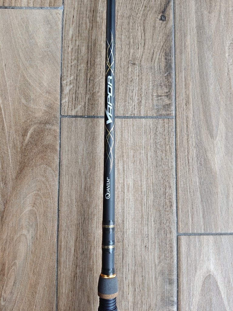 Quantum Vapor US Baitcaster HXF 215cm 12-42g baars snoek, Ophalen, Zo goed als nieuw, Werphengel
