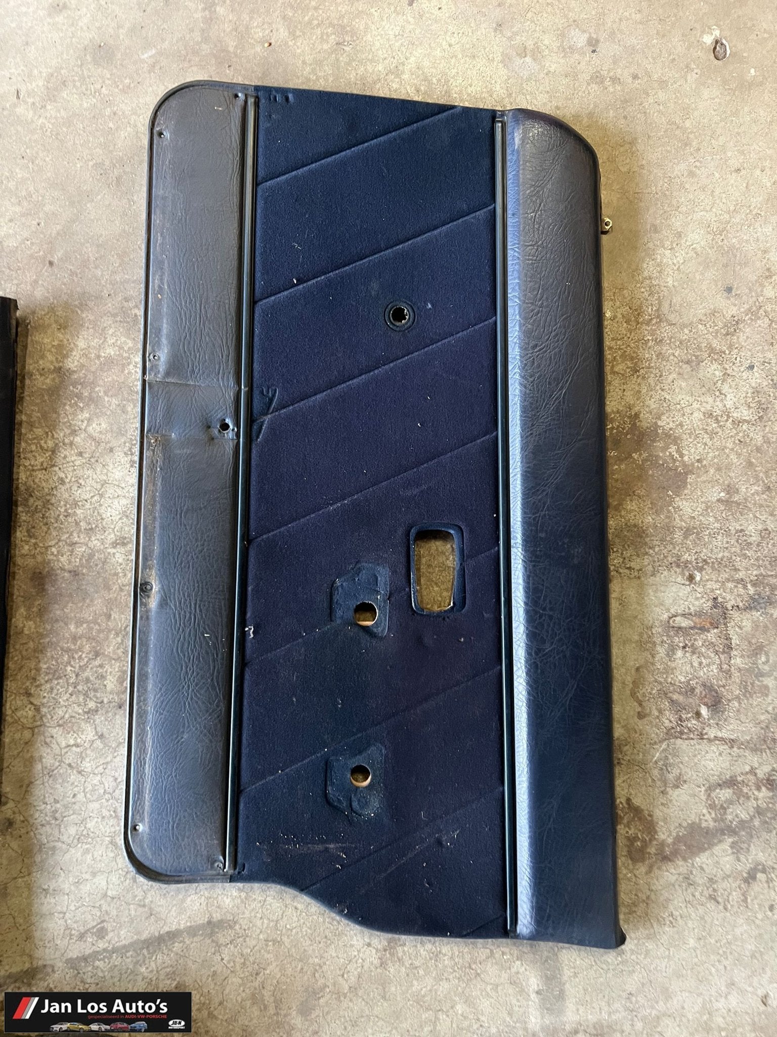 Audi 80 B2 typ 81 interieurdelen vloers blauw, Auto-onderdelen, Interieur en Bekleding, Gebruikt, -, -, -