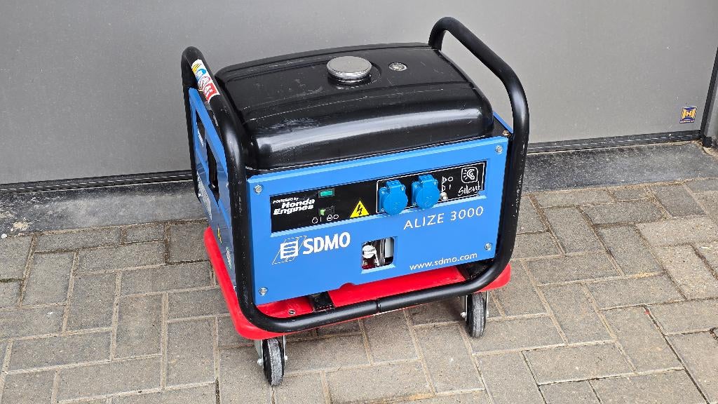 SDMO Alize 3000 , 3 Kva, Honda gx 200, silenced aggregaat, Ophalen, Gebruikt, Benzine, Geluidgedempt