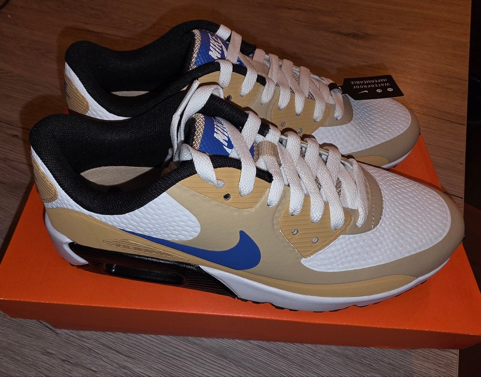 Chaussures de golf Nike Air Max 90 G - Taille 40,5 - NEUVES, Neuf, Autres couleurs, Air Max 90 G, Enlèvement