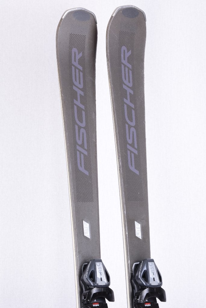 143 cm dames ski's FISCHER RC ONE LITE 68 SLR 2023, grip wal, Verzenden, Carve, Fischer, Gebruikt