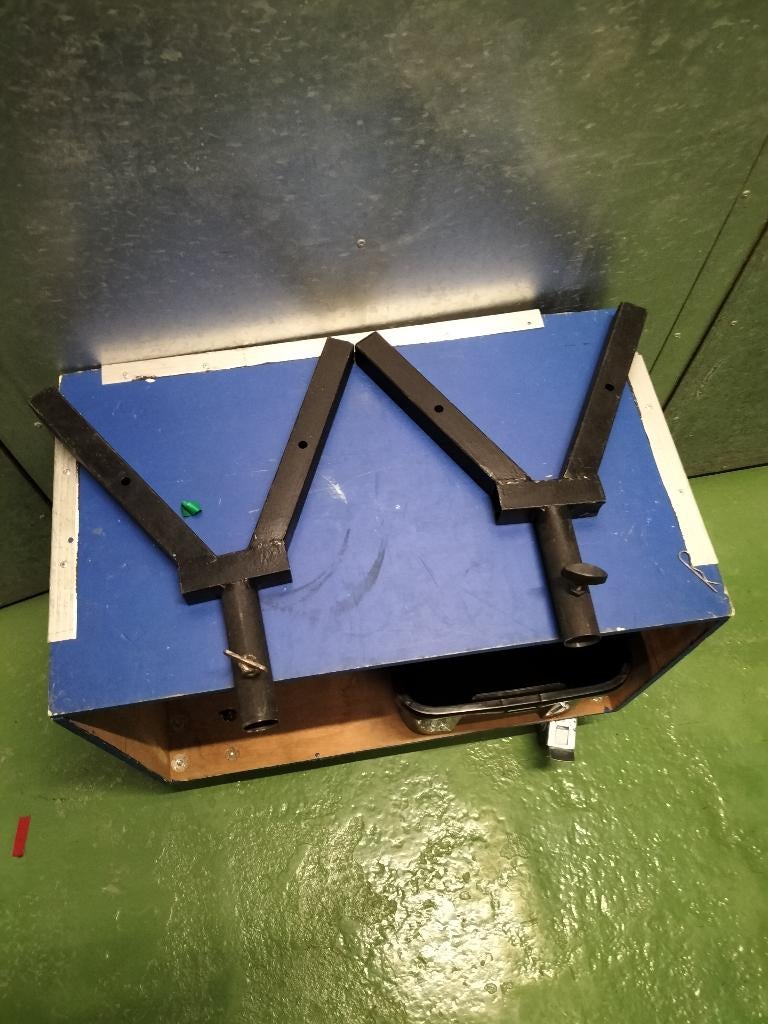 support structure pont, Muziek en Instrumenten, Standaarden, Ophalen, Gebruikt, Muziekstandaard, Licht of Laser