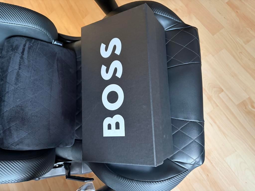 Mocassins Hugo Boss, Vêtements | Hommes, Chaussures, Enlèvement, Comme neuf