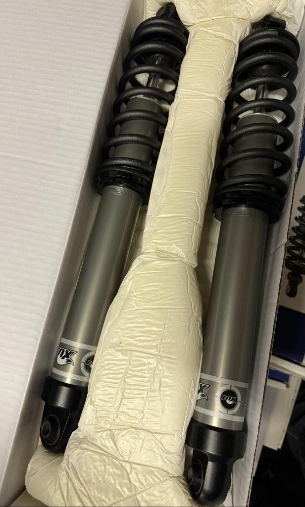 Fox schokdempers voor CAN AM Spyder + achterdemper, Motoren