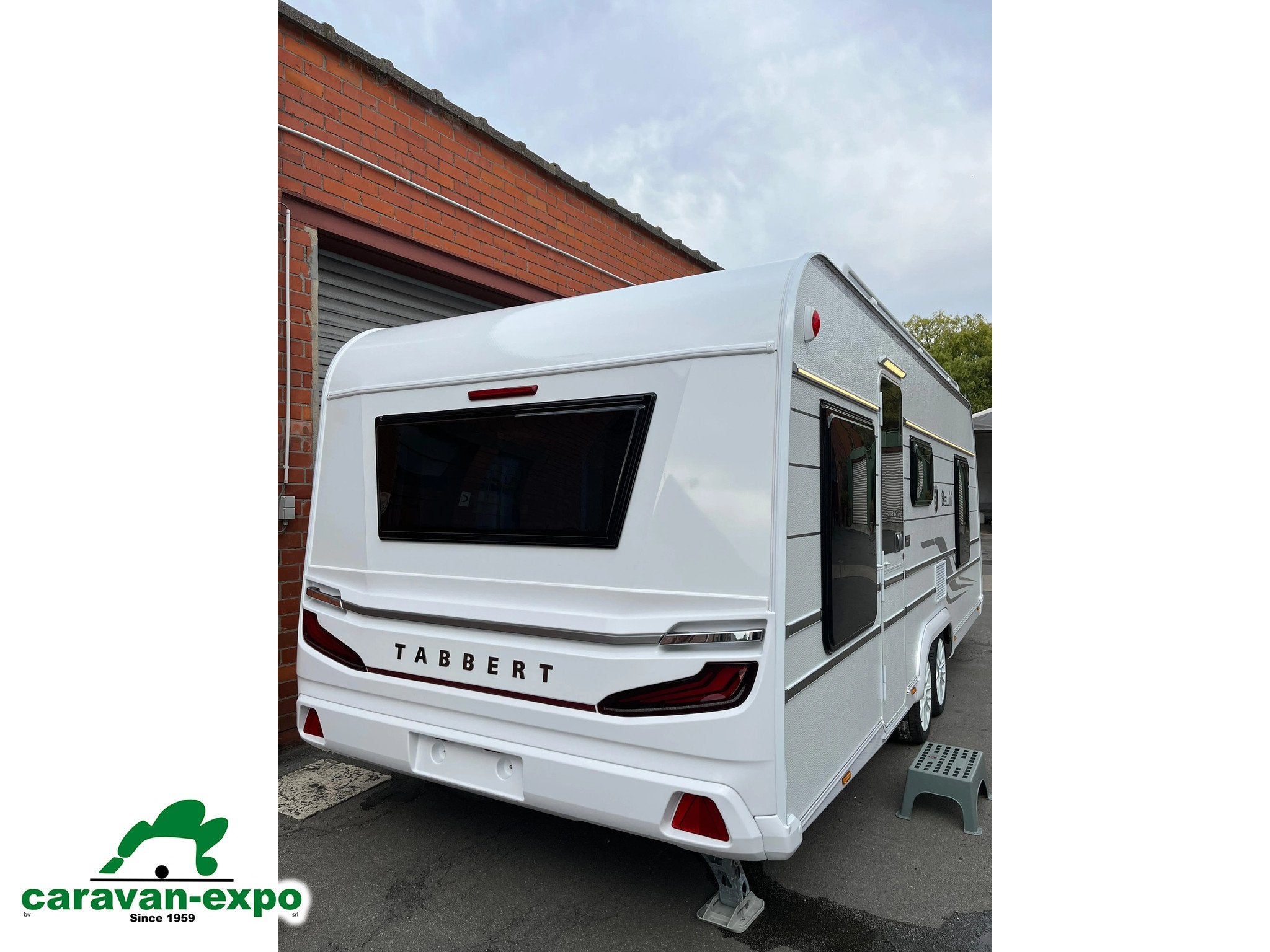 TABBERT BELLINI 590 SDQ/F 2026, Caravanes & Camping, Jusqu'à 4, 6 à 7 mètres, Entreprise, Tabbert