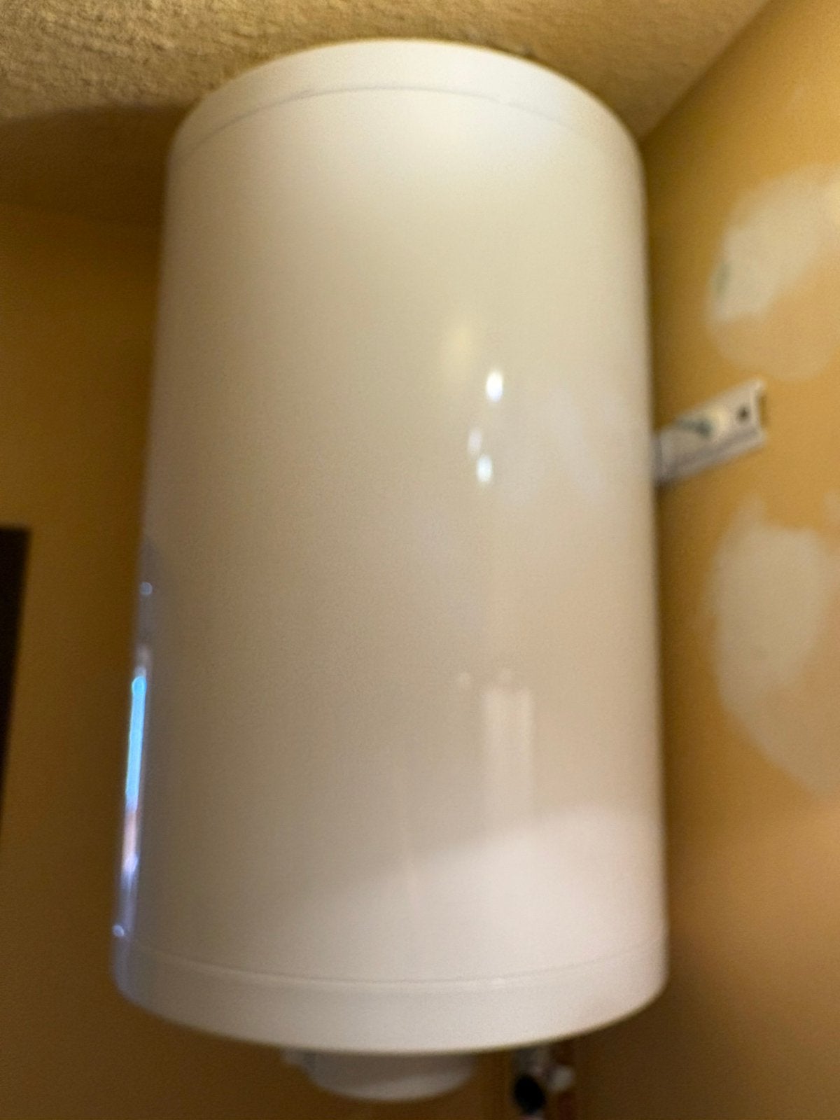 Electrische boiler van 100 liter gratis te bekomen, Doe-het-zelf en Bouw, Chauffageketels en Boilers, Ophalen, Zo goed als nieuw