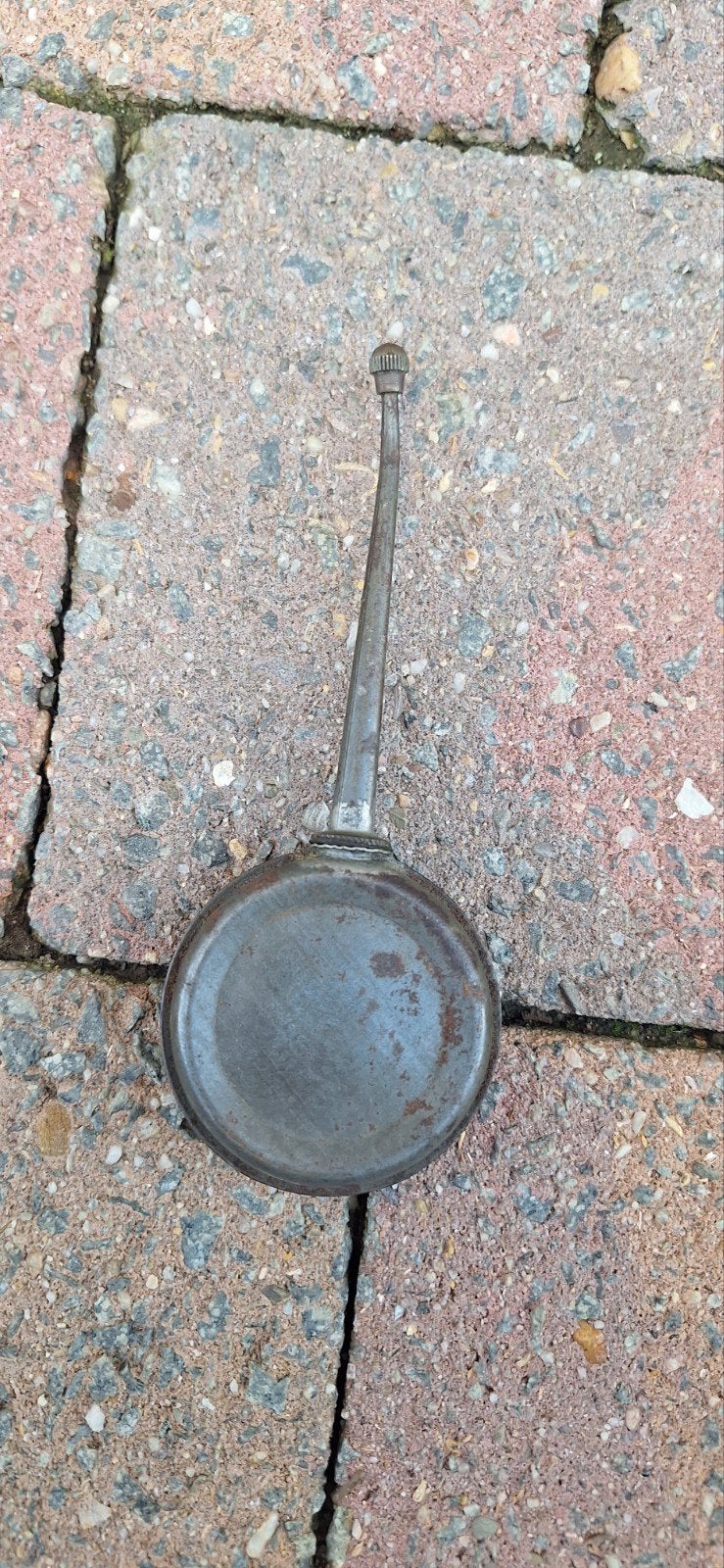 Burette huile allemande, Enlèvement