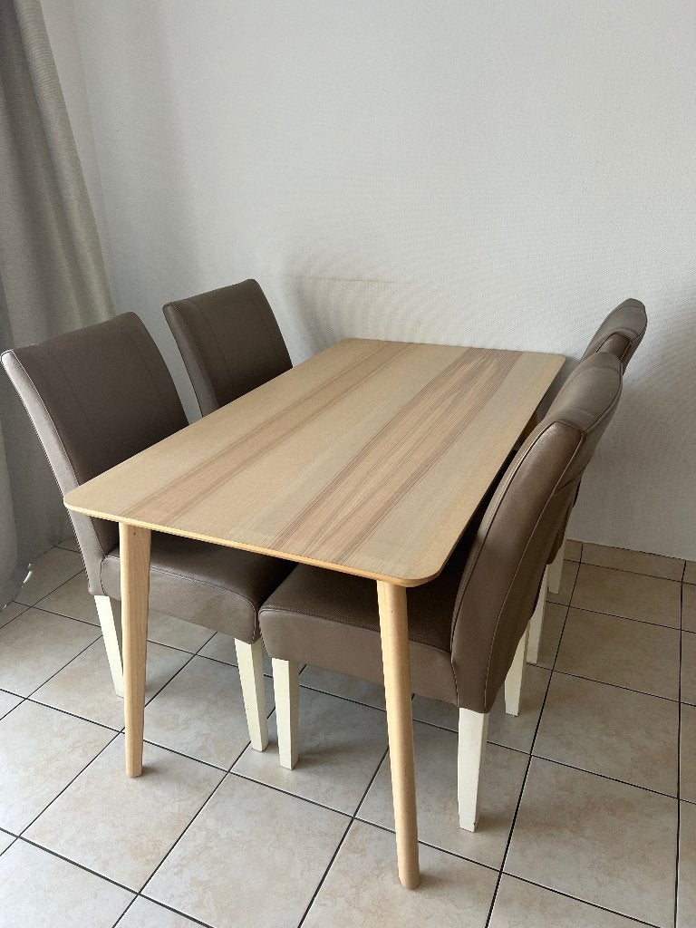 Set de salle à manger : table + 4 chaises en cuir, Maison & Meubles, Salles à manger complètes, Enlèvement, Utilisé, 4 à 6 chaises