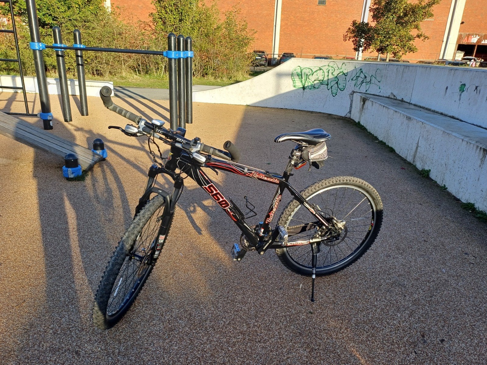Specialized Myka 17” mountainbike 26” 21 versnellingen, Fietsen en Brommers, Ophalen