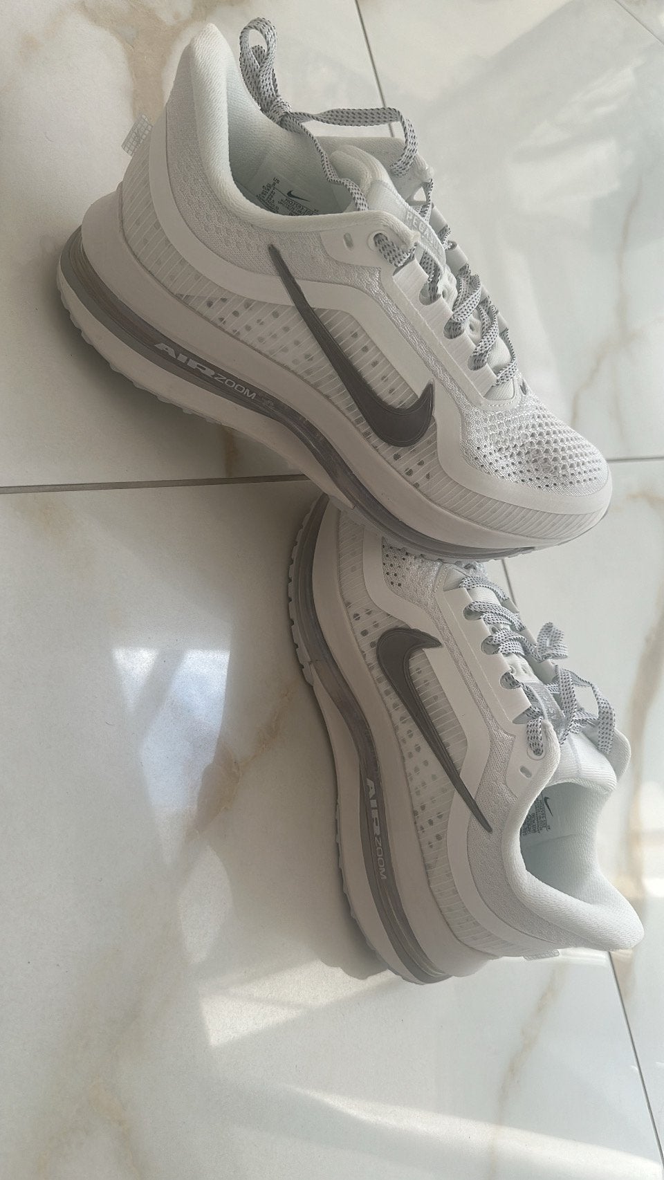 Nike Pegasus Premium, Kleding | Heren, Schoenen, Ophalen of Verzenden, Nieuw, Wit